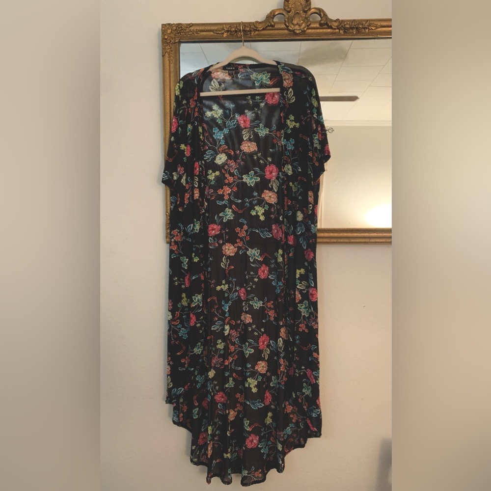Torrid sheer kimono